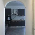80062 Cute House Meta