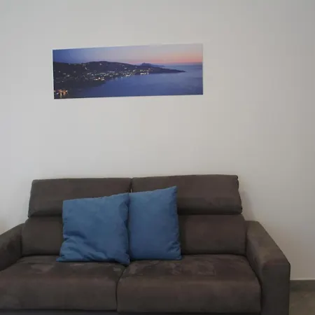 80062 Cute House - De Vivo Realty Di Sorrento * Meta