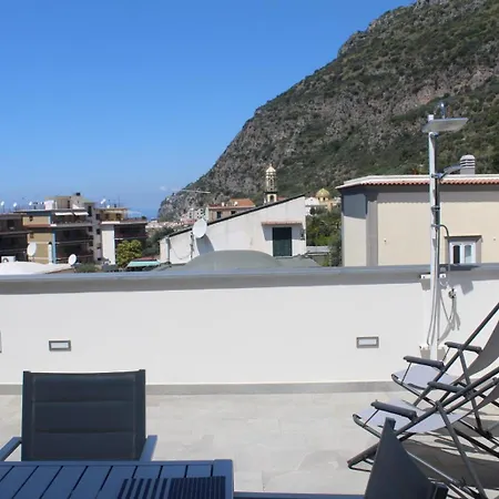 80062 Cute House - De Vivo Realty Di Sorrento *
